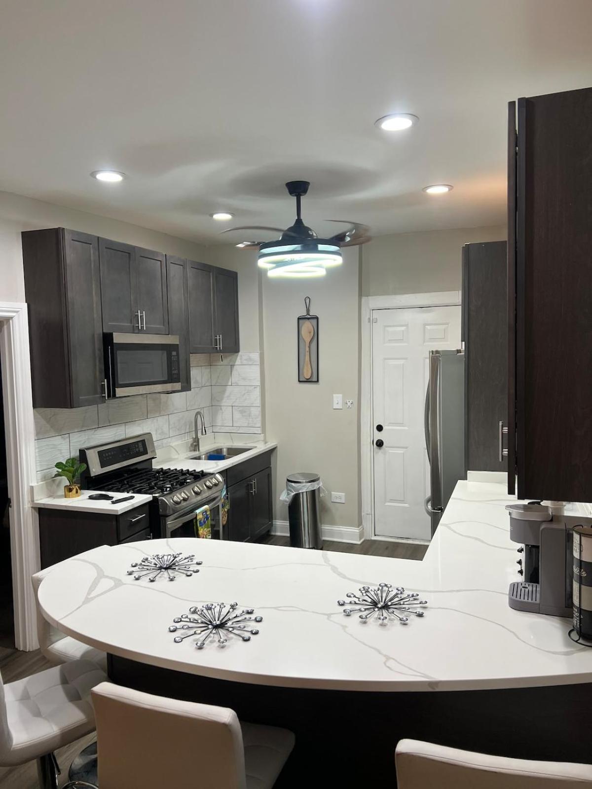 Chic Retreat Apartment Чикаго Екстериор снимка